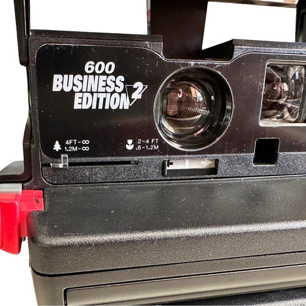 Vintage Polaroid Business Edition 600 2 Instant Camera W/Original Case &…​ - Picture 3 of 11